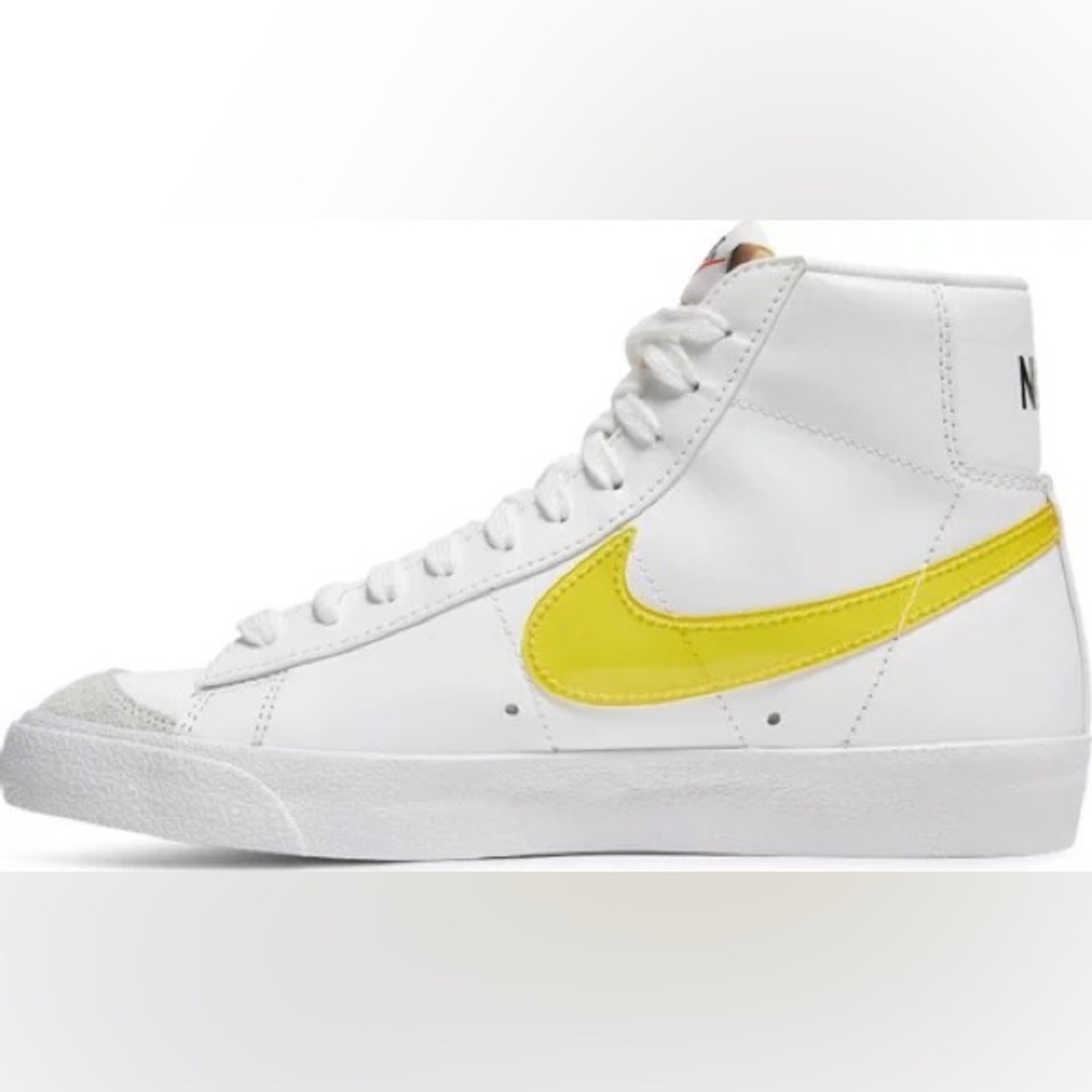 Wmns Blazer Mid '77 Essential 'White Opti Yellow'